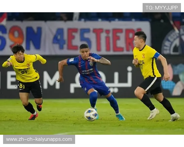 上海海港与柔佛主场大战，谁能脱颖而出