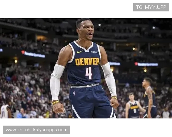 尊重是靠打出来的，威少三双带队击败勇士，新赛季险些无球可打